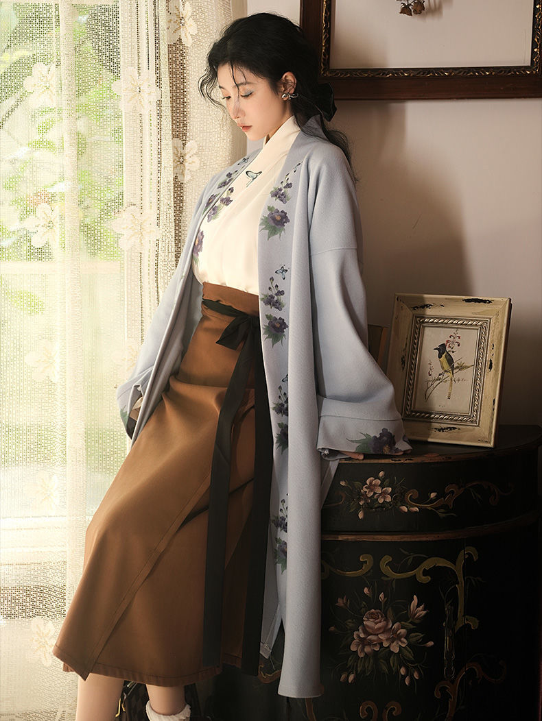 日常拍照初高中生汉服青衣初见山茶花语宋制旋裙汉服女飞机袖日常齐腰