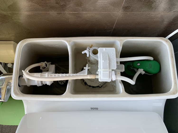 toto马桶水箱配件 cw436gb全套水件 扳手进水阀排水阀 小排水【图片