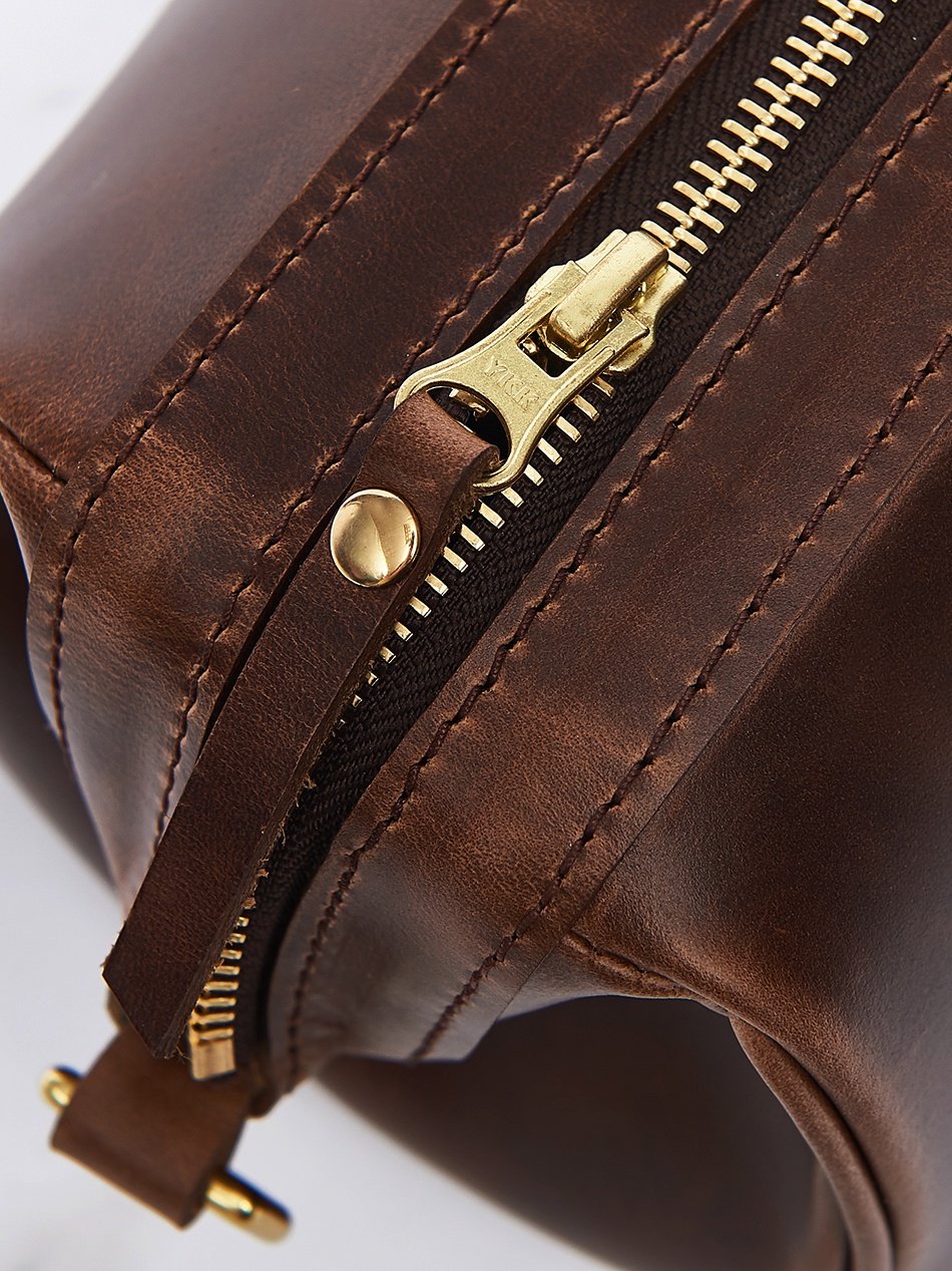 绅士手拿!美国茶芯皮复古手拿包 茶芯皮c4 帆布内里a2