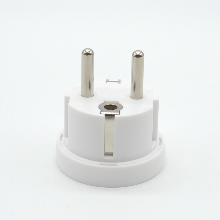 适用丰田越野陆巡普拉多霸道后备箱12v转220v电源转换插头改装配件