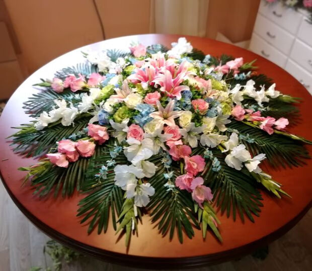 酒店餐桌花仿真绢花饭店客房农庄餐厅电动转盘圆桌摆件装饰花宾馆摆件