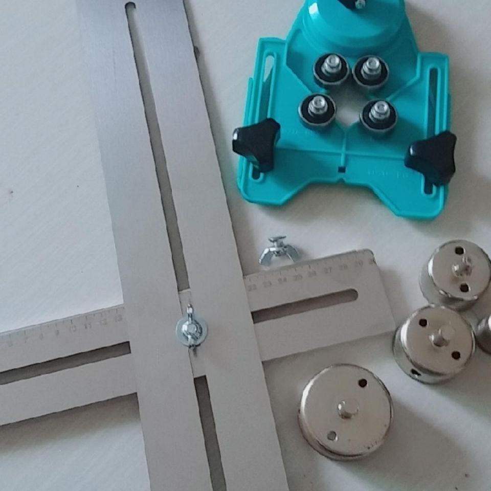 加厚开孔器万向瓷砖定位器墙砖地砖定位器多功能测量工具打孔加厚40