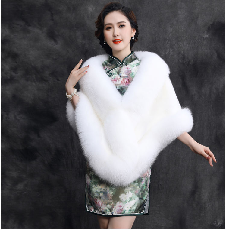 尊首水貂披肩女整貂皮披风大衣皮草外套狐狸毛马甲斗篷坎肩十字貂均码