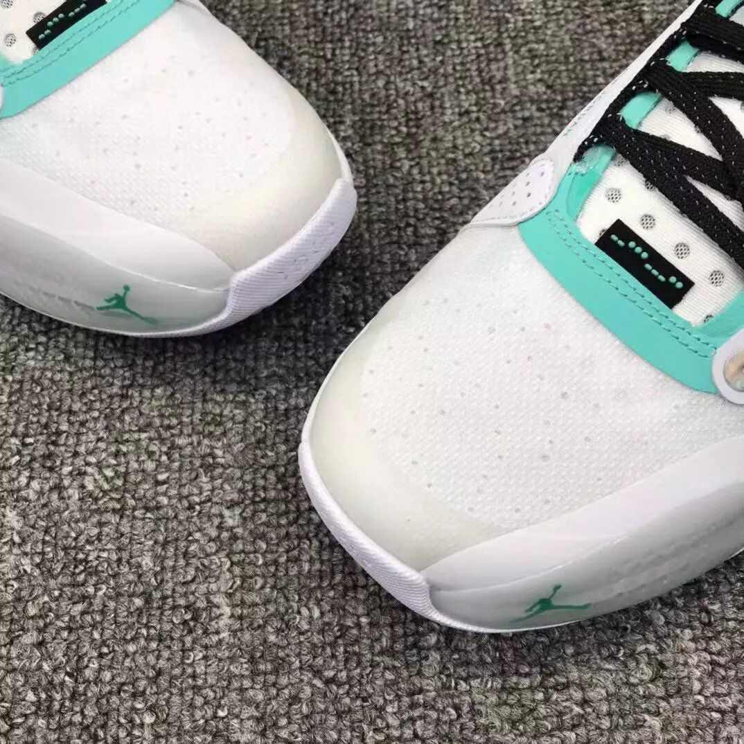 aj34篮球鞋男鞋女鞋白镭射郭艾伦乔34实战减震巴黎新年真气垫战靴 白