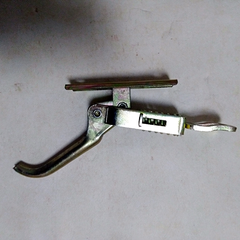 适用于货车车厢锁扣挂钩 三轮车弹簧手扣厢货门把手挂钩 栏板扣搭钩勾