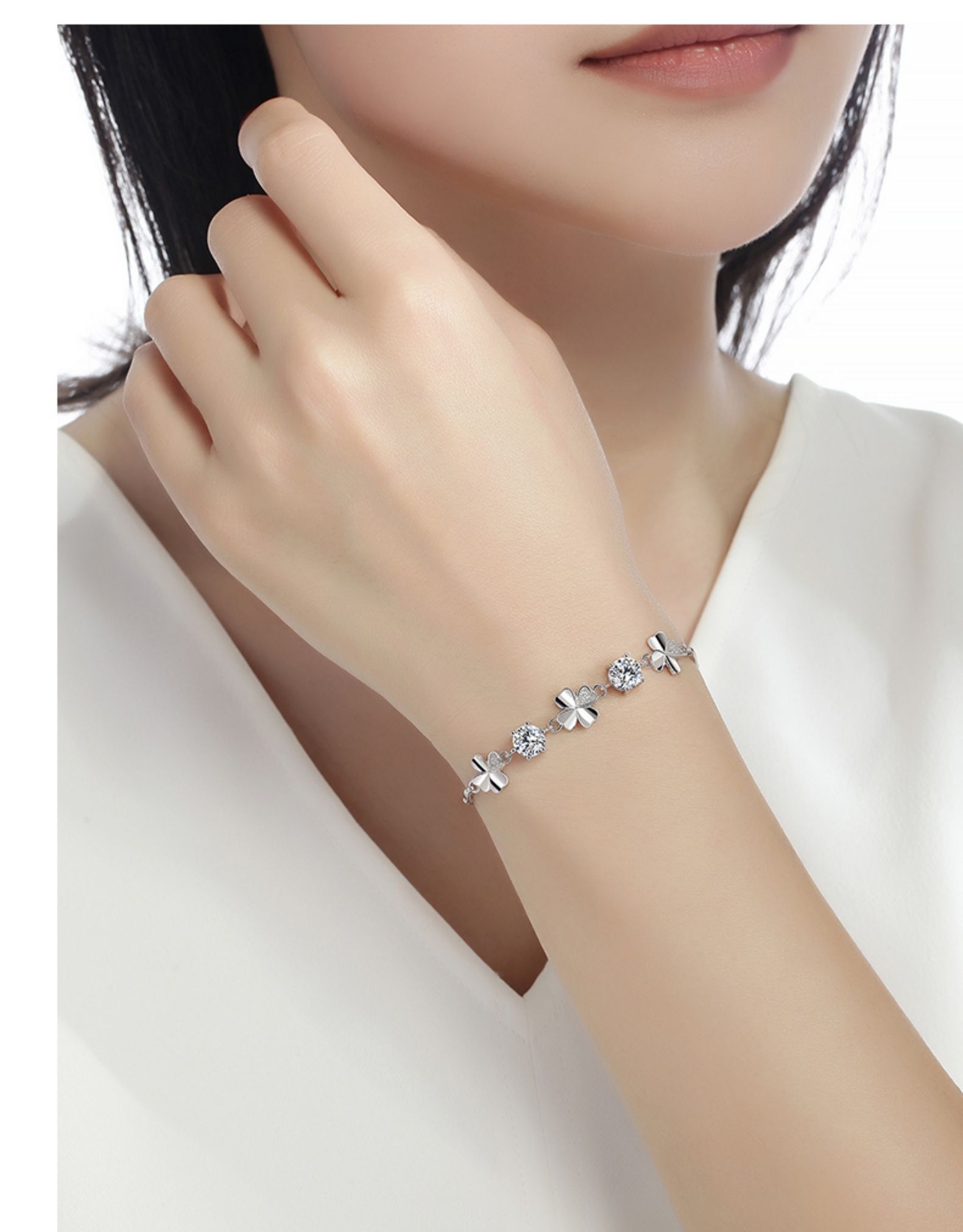 老凤祥款式999纯银四叶草手链女简约ins小众设计手镯生日情人节礼物手