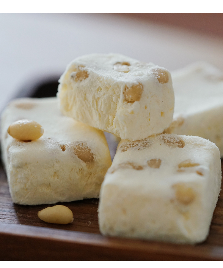 冻干奶酪脆巴旦木松子酸奶块坚果奶脆休闲网红零食冻干奶酪脆松子1包
