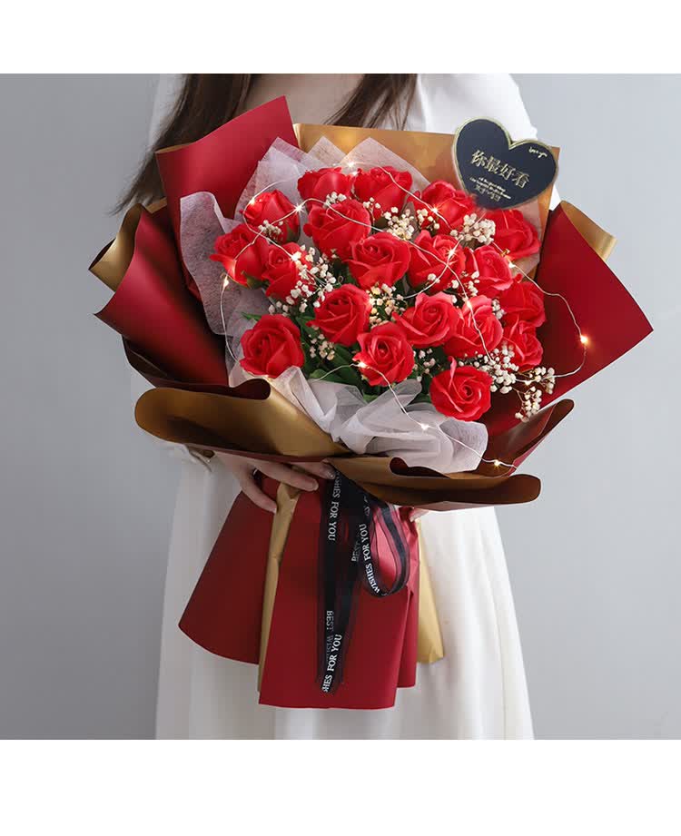 创意玫瑰花束粉色红色香皂花装饰花仿花满天星女友新年情人节粉玫瑰