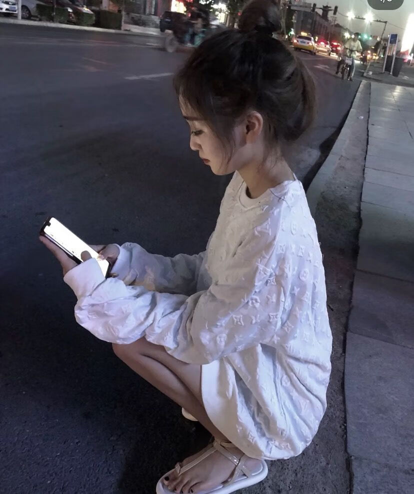 春夏薄款快手网红同款字母印花学生卫衣宽松显瘦百搭外套上衣女白色