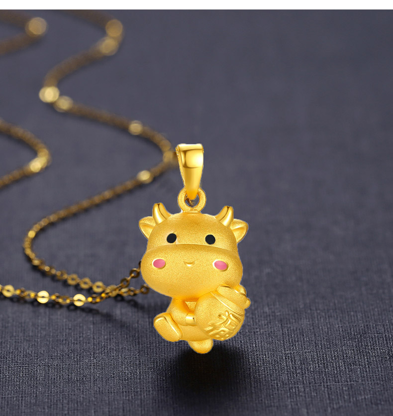温星珠宝999足金本命年吊坠牛黄金项链女 黄金小金牛生肖牛相新年礼物