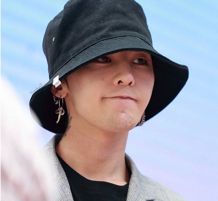 权志龙gd升级同款圆环耳环十字架反战耳骨耳钉耳饰潮男 7号单只