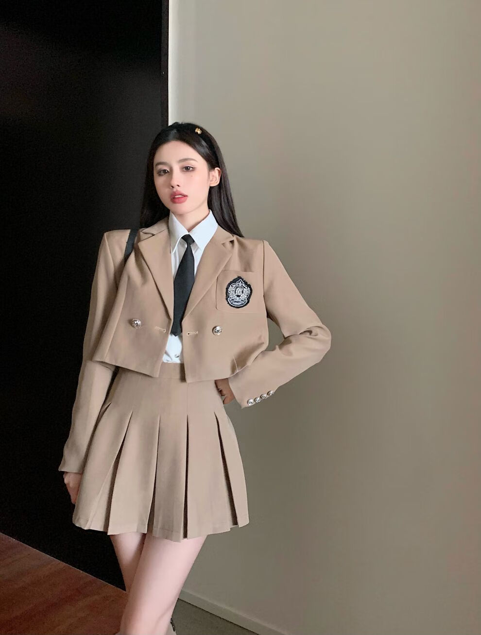 西装外套女小西服学院风jk小西装外套女春秋2022年新款西服短款设计感