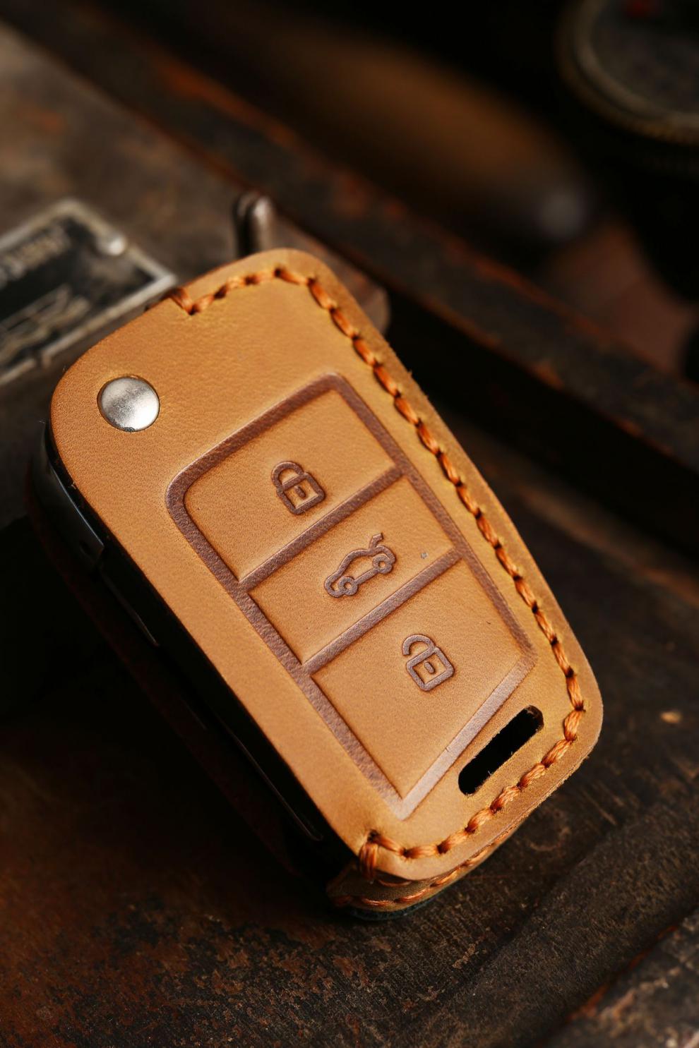 车钥匙套适用于大众迈腾朗逸折叠款汽车钥匙包头层牛皮钥匙壳 b044 d