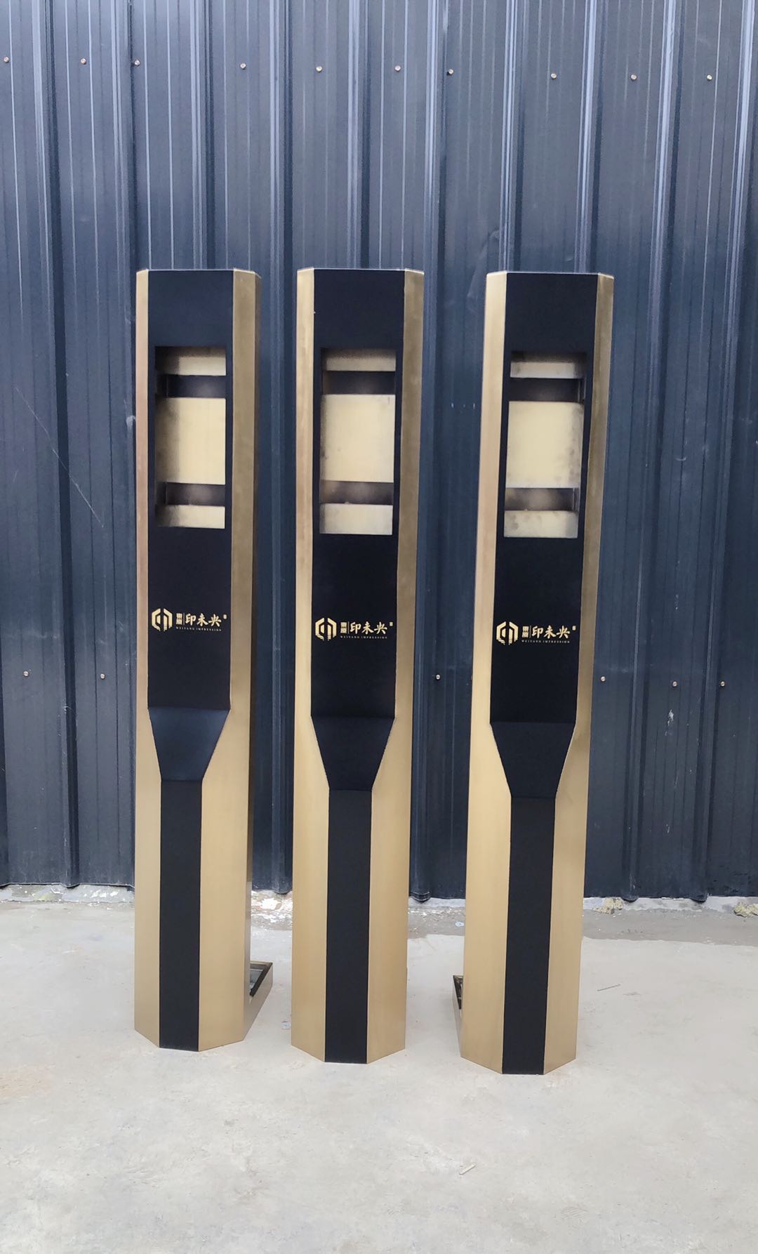 可视楼守对讲主机立柱小区门口机立柱门禁立柱人脸识别立柱底座by005