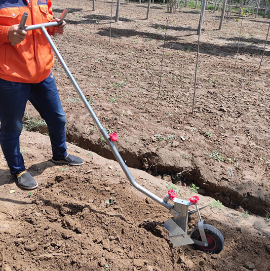 手拉犁手扶犁单人犁地开沟犁起垄器小型耕地机农用神器人工松土机