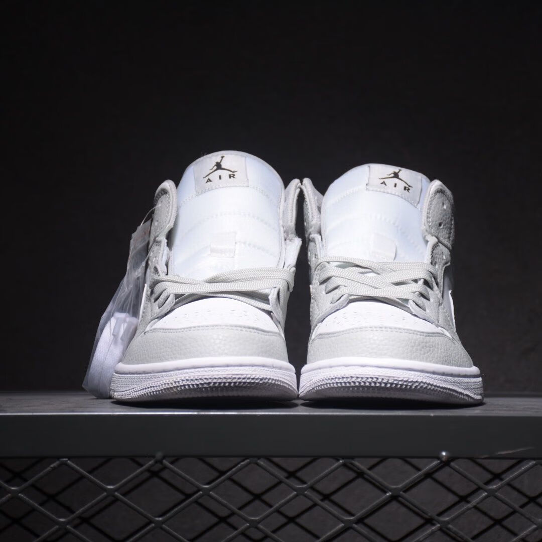 正确高版本aj高帮鞋黑曜石aj男鞋联名变色龙低帮女正版aj1北卡蓝36