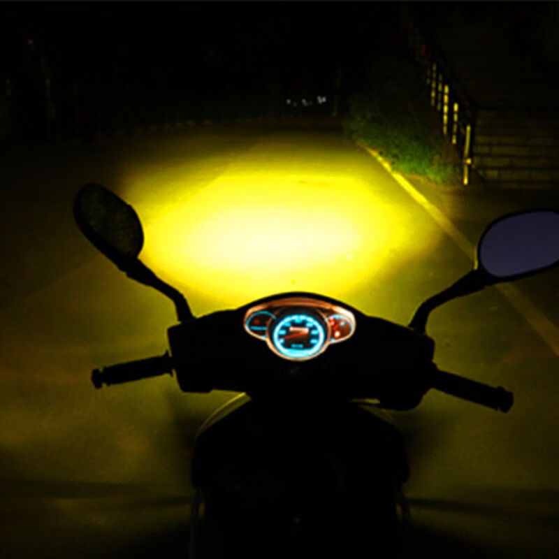 适用于摩托车射灯外置防水led爆闪大灯透镜超亮强光电动车铺路远