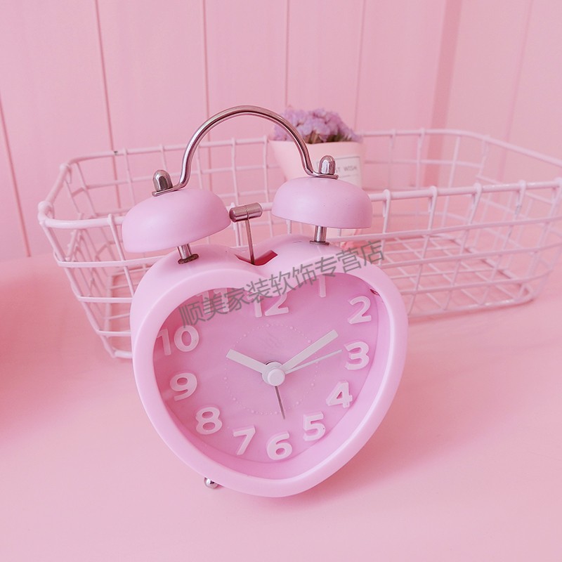 粉嫩爱心闹钟可爱女生房间装饰静音床头起床打铃 黑色爱心闹钟