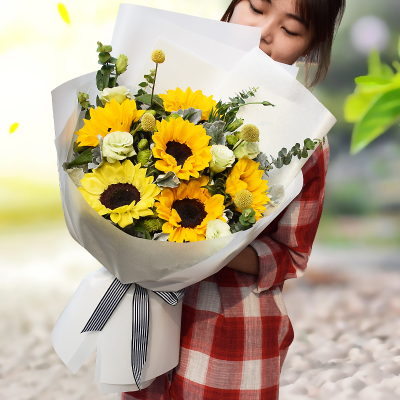 向日葵大学毕业生日花束广州鲜花速递同城佛山深圳中山珠海送花店