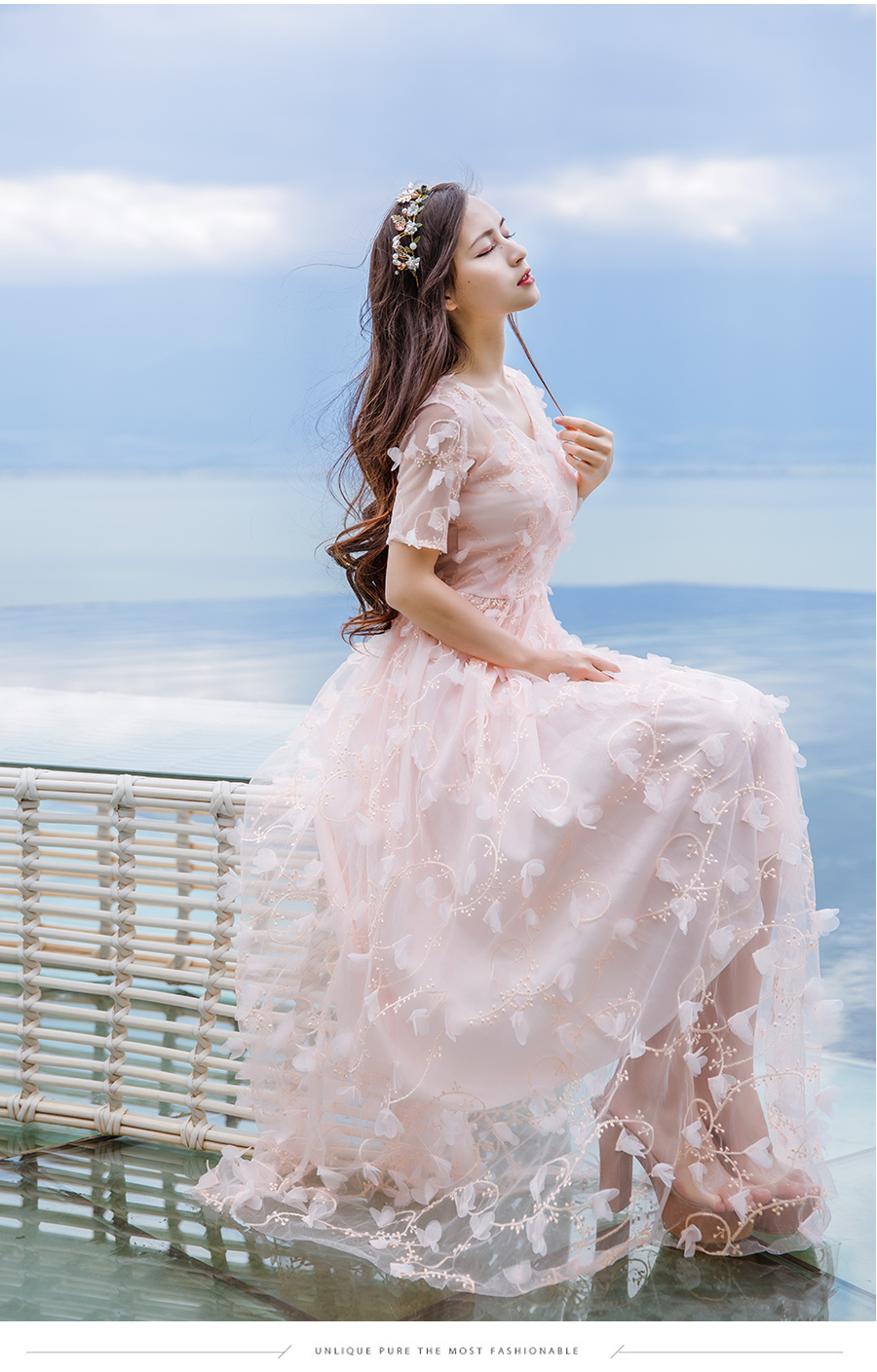 蓝月芊魅重工刺绣立体扎花网纱连衣裙v领花瓣短袖公主裙度假e4 白色 s