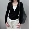 Jian Qingyi V-neck fake two-piece black bottoming shirt for women in autumn and winter, which can be worn outside with a foreign style and high-end long-sleeved T-shirt slim fit top. Fake two-piece V-neck half-zip bottoming shirt, black and white, L. Recommended under 115 catties.