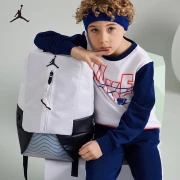 Nike Air Jordan Nike Mochila para niños grandes Mochila escolar para niños y niñas 2022 Nueva mochila portátil Bolsa de almacenamiento Blanco / Obsidiana 8/2029 * 17 * 48cm