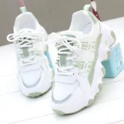 2022年春夏の女性の靴の新しいスポーツシューズ女性のトレンディな古い靴韓国語版の小さな白い靴女子学生のランニングシューズ滑り止めの耐摩耗性の緑の単一のネット36