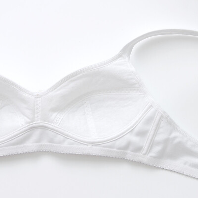 2013 new girls cotton vest-style bra student underwear bra developmental  junior girls bra 32A / B 34A / B 36A / B 38A / B