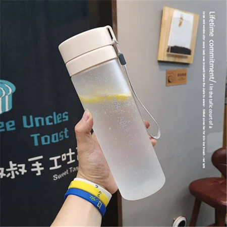 Ju Ruiqian Korean version of frosted large-capacity plastic cup sports anti-fall scale water cup simple male and female students bubble tea white 800ml