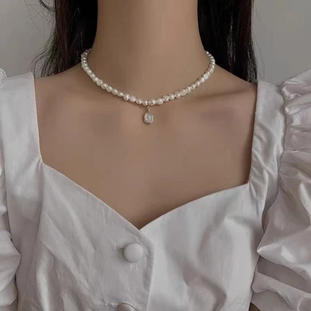 QIMEILA Jewelry Accessories Freshwater Pearl Round String Necklace Women Japanese and Korean Ladies Necklace Simple Fashion Creative Clavicle Chain Birthday Gift