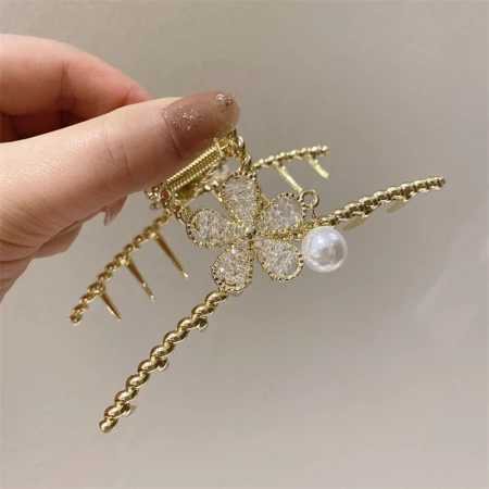 Ideer flower clip large hair clip back head hair clip autumn and winter 2022 new net red girl hair accessories hair clip gift G0102 golden flower hanging bead clip