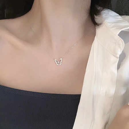 YYEU 925 Silver Advanced Butterfly Necklace ins niche indifferent style light luxury personality internet celebrity pendant for best friend birthday gift for girlfriend Valentine's Day gift flash diamond butterfly necklace for women