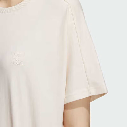 Adidas kurzärmelige Frauen 2025 SOMMER NEU NEU Casual Casual Halfärmellaufe-Sportswear-Fitness-Training Einfaches, vielseitiges T-Shirt IP3897 FANBAI L