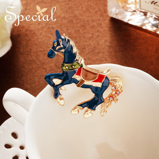 Special smart design fairy tale style carousel suit brooch pin silk scarf button brooch