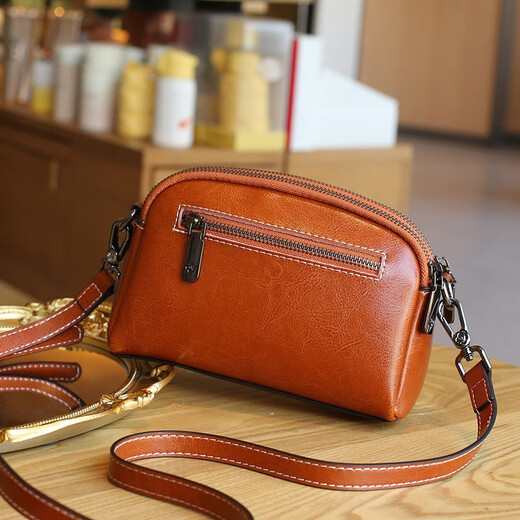 Going East (X.D.Z.H) Leichte Luxus-High-End-Marke Damen Small Bag Damenbeutel Neue Pendler Vielseitige Einschuld-Cross-Body-Tasche Frauen-Casual Shell Bag Brown (einfache Retro große Kapazität High-End-Nische)