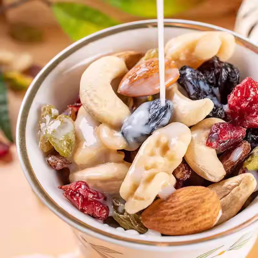 Tuogantian Daily Nuts Mixed Nuts Gift Box 30 Small Packets of Leisure Snacks for Pregnant Women and Children Dried Fruit Gift Pack Full Box of Snacks Activity Impulse Full Box of 30 Packs 8 Kinds of Nuts