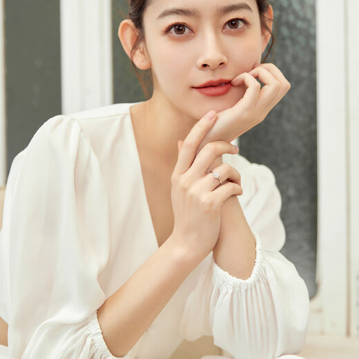 Saturday Fortune diamond ring female proposal carat effect KGDB020959 Total 23 points 10 points main diamond No. 13 birthday gift