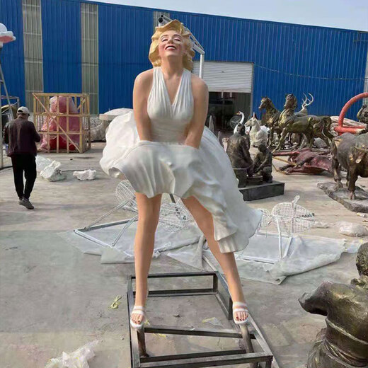 Kangxinya fiberglass painted Marilyn Monroe model character sculpture outdoor square shopping mall park landscape floor-standing ornaments 1.8 meters style Dingjin