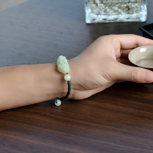 Jade can be guaranteed for 618 Hetian jade Pixiu bracelet Men and women jade Pixiu jade bracelet Blue and white jade Pixiu-women D1695i