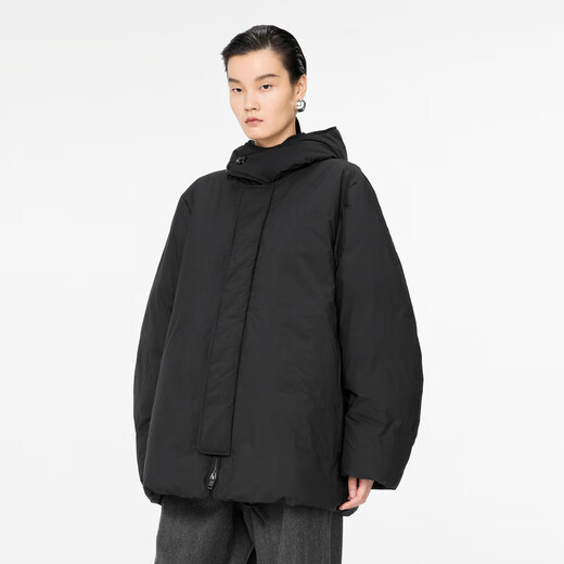 江南布衣（JNBY）【防泼水】商场同款24冬新品宽松连帽羽绒服5OBC12590 001/本黑 M