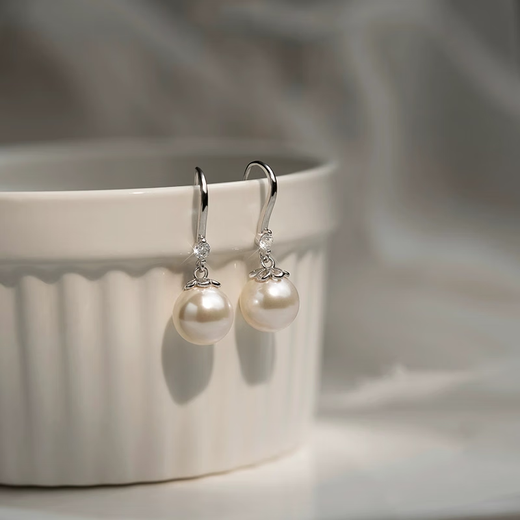 Qi Xiaomi s999 pure silver earrings for women, French retro imitation pearl ear hooks, sterling silver earrings, elegant earrings, temperament and pierced ears