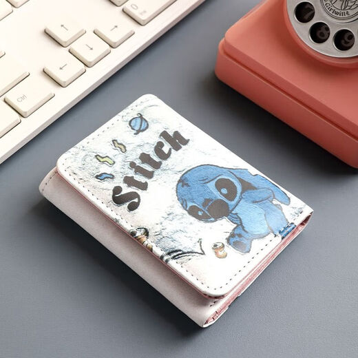 First idea of ​​Stitch Short Wallet 2024 Short Coin Purse Card Holder Student Cute Small Three-fold SN6144SN5104 Kicking Can Stitch