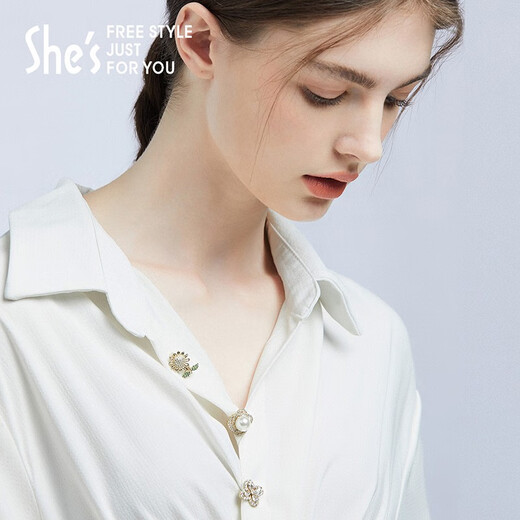 She s Qianzi mini exquisite anti-exposure buckle brooch high-end pin high-end corsage birthday gift for girlfriend Sunflower style K1