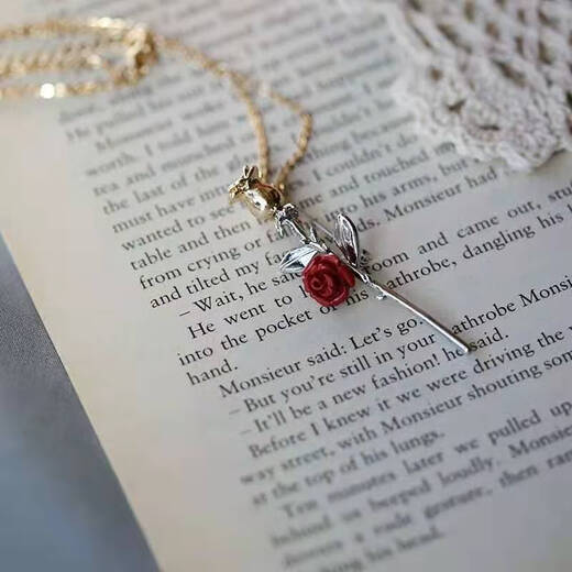 Stanwyck 2024 Rose Gentle Temperament Three-dimensional Rose Brooch Retro Pin Brooch Suit Accessories Gift Rose Brooch