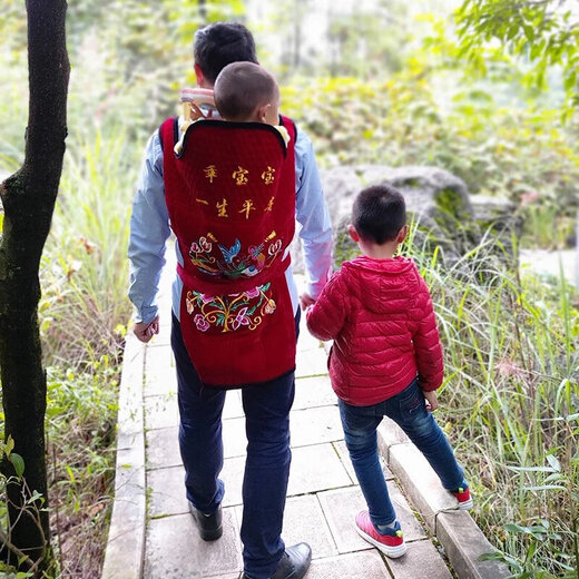 欧培云南传统婴儿背带老式背孩子背带宝宝背扇贵州小孩前抱后背娃被巾 卡通小狗大号夏季薄款 (偏软)[2-