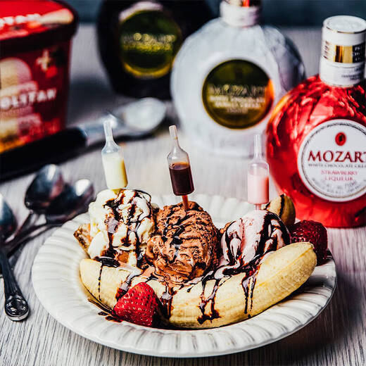 Mozart Schokoladencreme Likör Österreicher importierter Likörwein Fremdwein leicht betrunken Frauen Wein Mozart Erdbeer weiße Schokolade Likör 500 ml