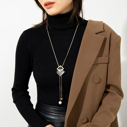 Qlady crystal geometric sweater chain women's long necklace high-end sweater pendant accessories pendant birthday gift for wife