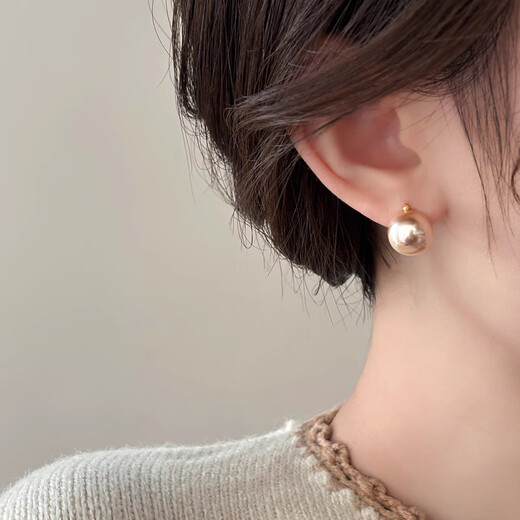 Idel Japanese and Korean champagne gold earrings for women, light luxury niche design, high-end earrings, versatile earrings, birthday gift E3759 French earrings