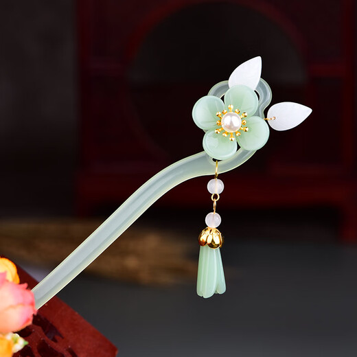 Wanbaozi fresh and simple ancient costume Hanfu with hairpin and jade hairpin cheongsam Hanfu with horse face skirt and hairpin with hairpin and jade flower and jade hairpin