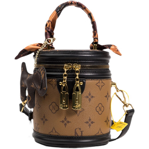 Kangaroo leather cylindrical bag women's new internet celebrity cylindrical hand bucket bag European and American fashion old-fashioned one-shoulder crossbody bag brown with pendant